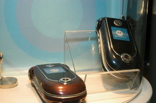 2004北京通信展上的惊艳亮相 摩托罗拉前沿手机新品图览